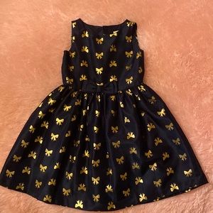 Barely used girl’s dress. Formal/semi formal. Sleeveless, balloon skirt.